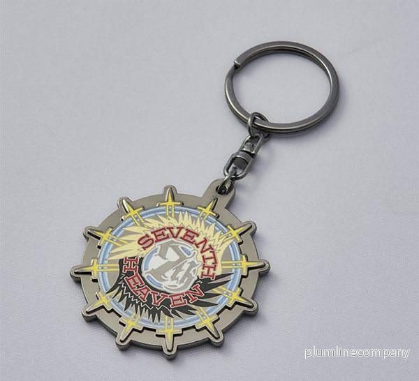 Final Fantasy VII Rebirth Metalnyckelring – Seventh Heaven Final Fantasy VII Rebirth Metalnyckelring – Seventh Heaven