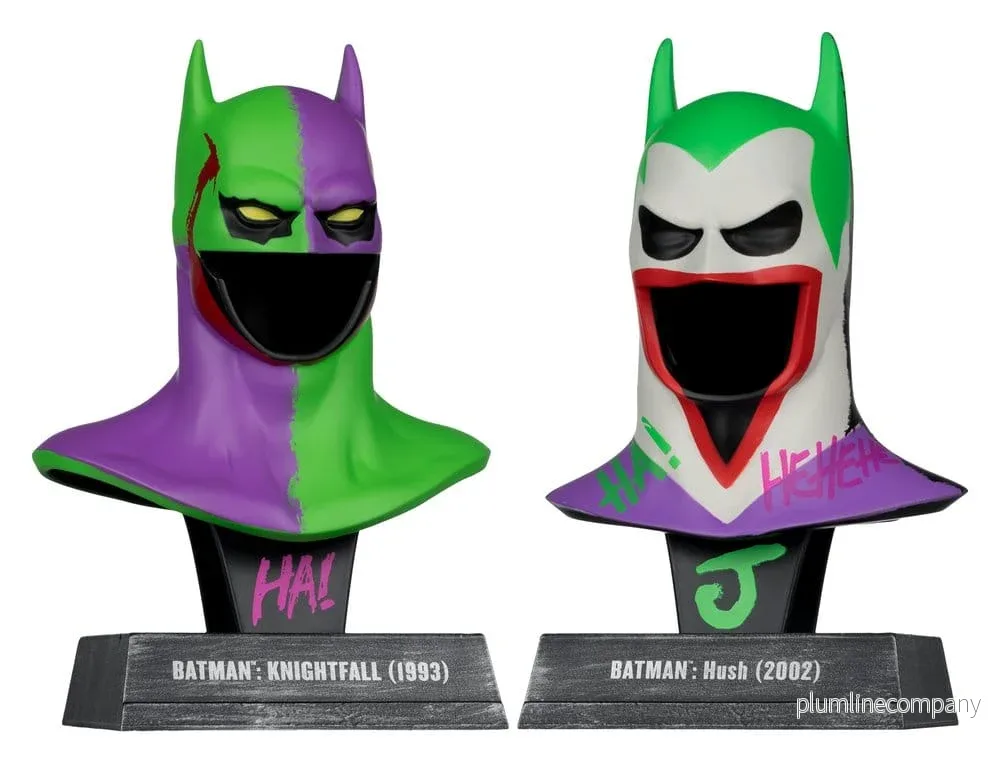 Batman DC Direct Mini Replica 1/3 2-pack Batman-masker Hush & Knightfall (Jokerized) (Gold Label) 18 cm Batman DC Direct Mini Replica 1/3 2-pack Batman-masker Hush & Knightfall (Jokerized) (Gold Label) 18 cm