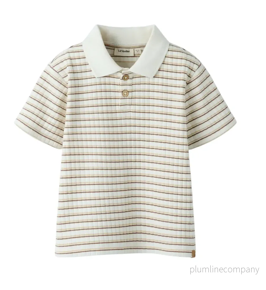 SISTA CHANSEN – Ribbad randig pike – NMMHALDUR SS LOOSE POLO LIL – COCA MOCHA SISTA CHANSEN – Ribbad randig pike – NMMHALDUR SS LOOSE POLO LIL – COCA MOCHA