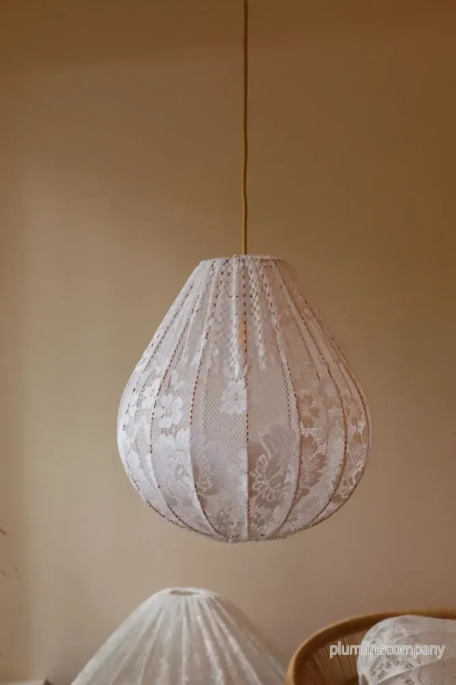 Taklampa droppe vintage spets Taklampa droppe vintage spets