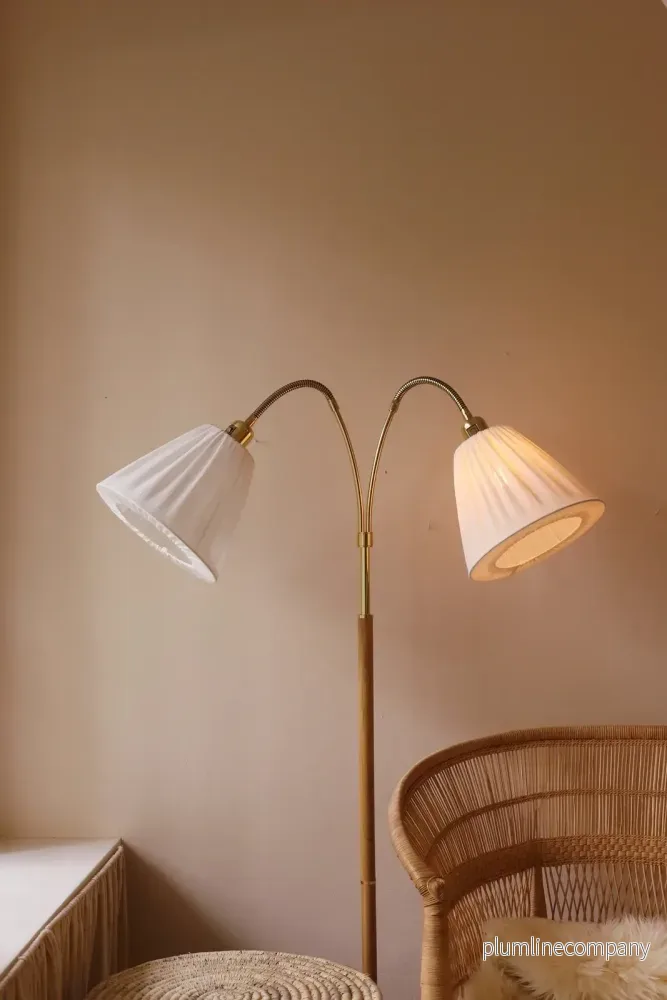 Klocka lampskärm med toppringsfäste 24 cm