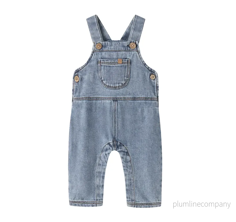 Hängselbyxa Mjuk-Jeans – NBMKAROLE LOOSE DNM OVERALL 2433-CJ LIL Hängselbyxa Mjuk-Jeans – NBMKAROLE LOOSE DNM OVERALL 2433-CJ LIL