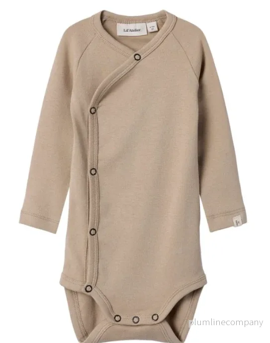 SISTA CHANSEN – Lil’Atelier NBNGAYO LS SLIM WRAP BODY LIL – White Pepper SISTA CHANSEN – Lil’Atelier NBNGAYO LS SLIM WRAP BODY LIL – White Pepper