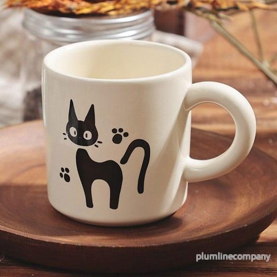 Kiki’s Delivery Service Mug Jiji – Officiellt Licensierad Kiki’s Delivery Service Mug Jiji – Officiellt Licensierad