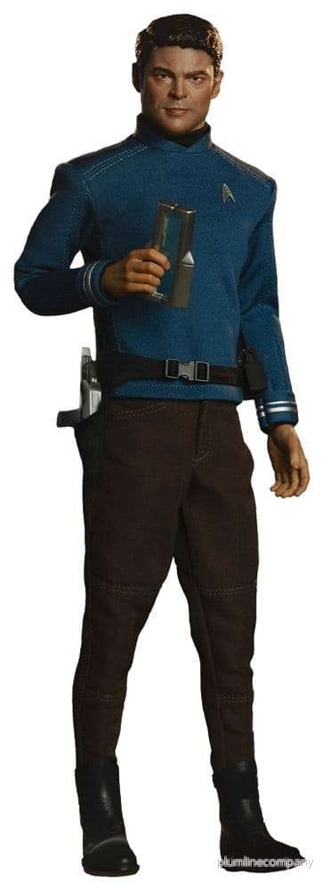 Star Trek Beyond actionfigur 1/6 Dr. ”Bones” McCoy 30 cm Star Trek Beyond actionfigur 1/6 Dr. ”Bones” McCoy 30 cm