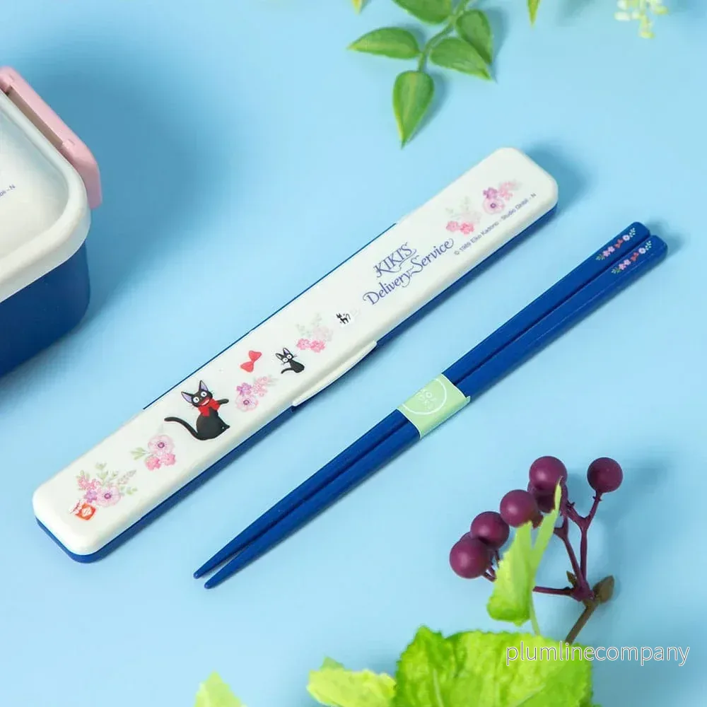 Kiki Delivery’s Ätpinnar med Box – Jiji Flower Garland 18 cm
