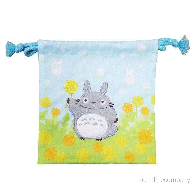 My Neighbor Totoro tvättförvaringspåse Totoro with Flowers 20 x 19 cm My Neighbor Totoro tvättförvaringspåse Totoro with Flowers 20 x 19 cm