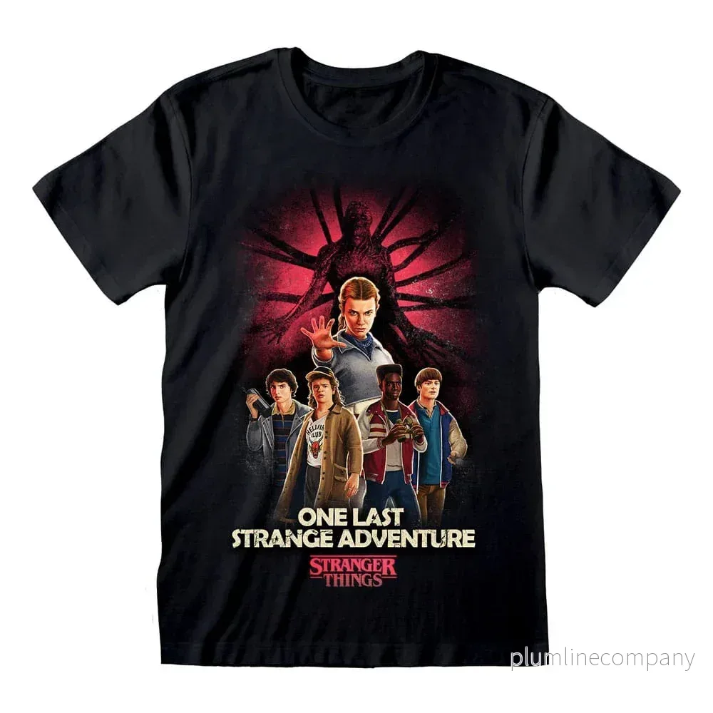 Stranger Things T-Shirt med Gruppkonst – En Sista Märklig Äventyr Färg Stranger Things T-Shirt med Gruppkonst – En Sista Märklig Äventyr Färg