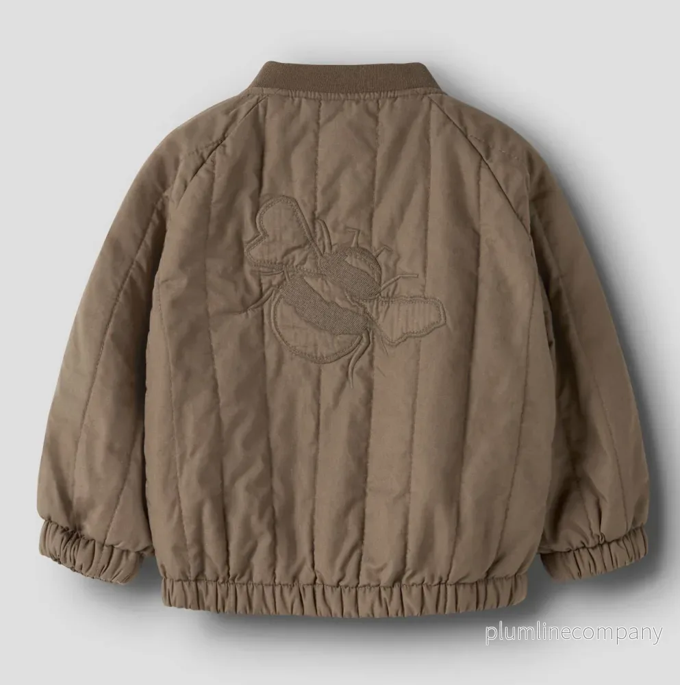 SISTA CHANSEN – BOMBERJACKA Baby – SHITAKE – NBMLIO BOMBER JACKET LIL SISTA CHANSEN – BOMBERJACKA Baby – SHITAKE – NBMLIO BOMBER JACKET LIL