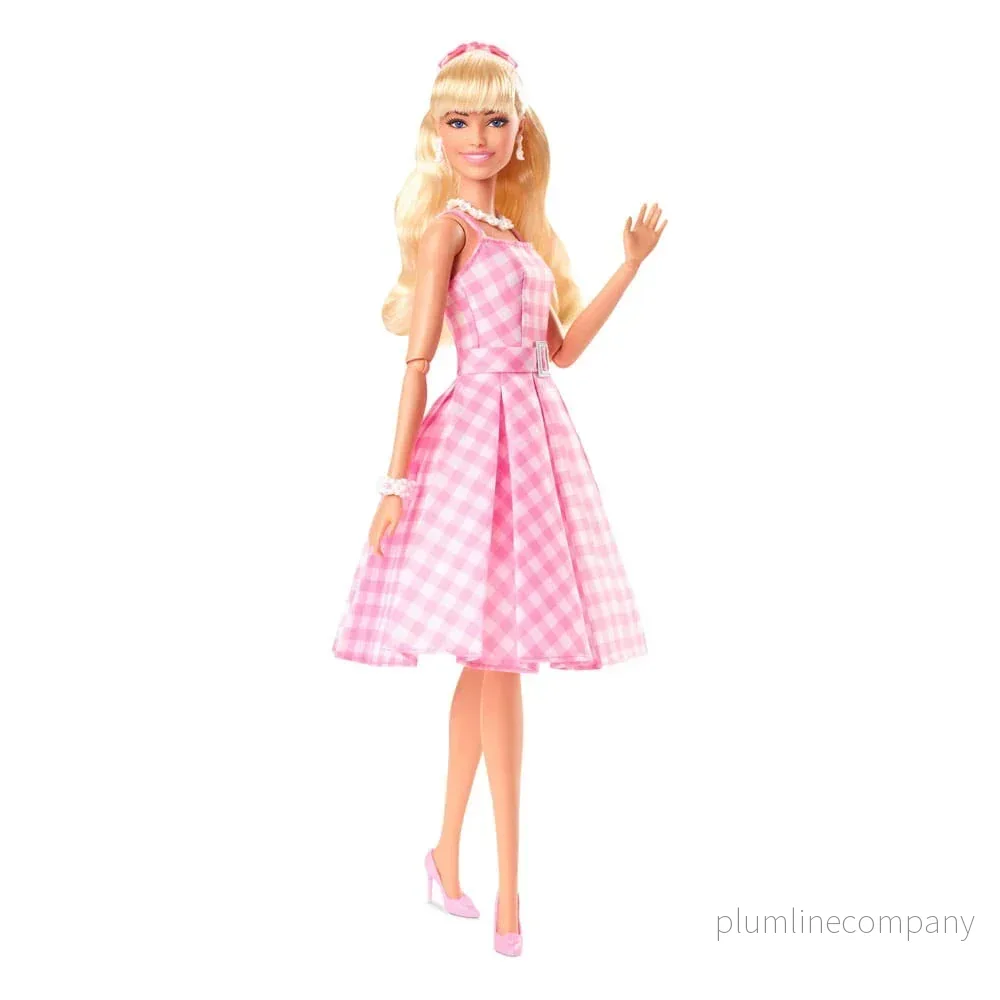 Barbie Film Docka i Rosa Gingham Klänning Barbie Film Docka i Rosa Gingham Klänning
