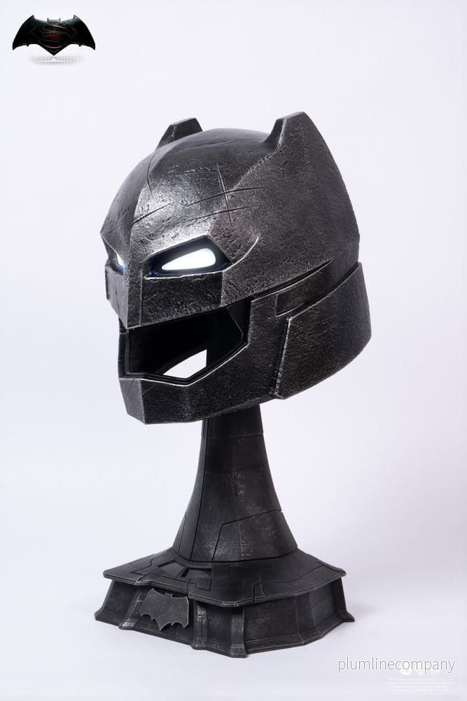 Justice League Replica 1/1 Batman v Superman: Dawn of Justice Förstärkt Batman Hjälm 50 cm - Bild 2