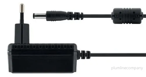 DELTACO nätadapter, 100-240V AC 50/60Hz till 5V DC, 3A, 1,5m kabel, svart DELTACO nätadapter, 100-240V AC 50/60Hz till 5V DC, 3A, 1,5m kabel, svart