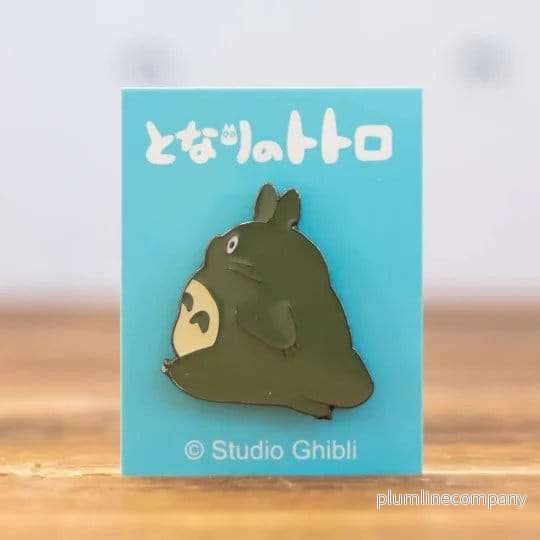 My Neighbor Totoro pin badge Big Totoro Walking My Neighbor Totoro pin badge Big Totoro Walking