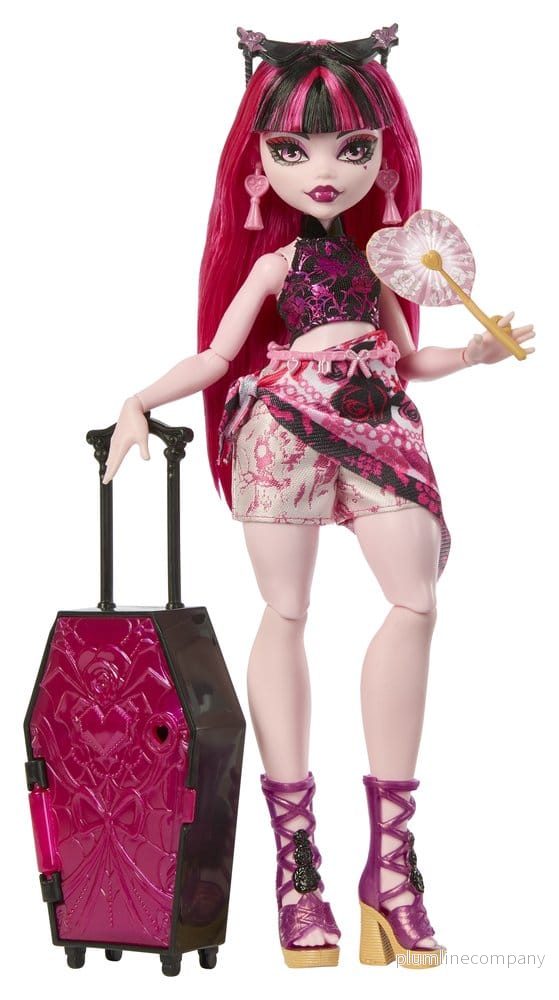Monster High Skulltimate Secrets Doll Destination: Gore-geous Oasis – Draculaura Monster High Skulltimate Secrets Doll Destination: Gore-geous Oasis – Draculaura
