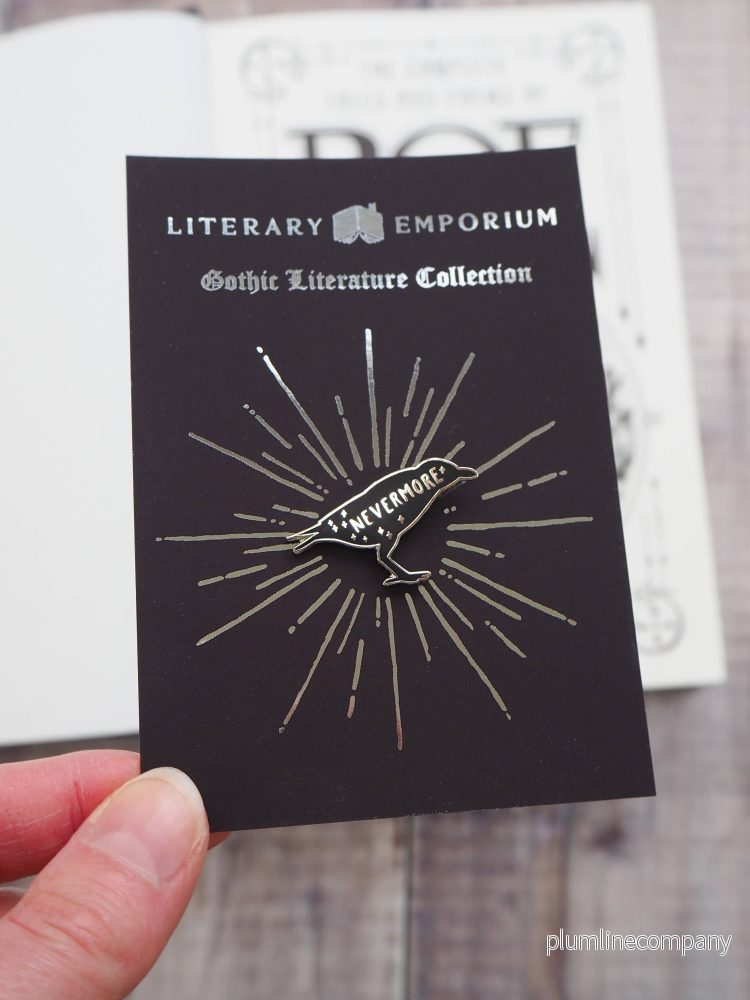 LiteraryEmporium - The Raven Edgar Allan Poe emalj-pin från Gothiska samlingen - Bild 2