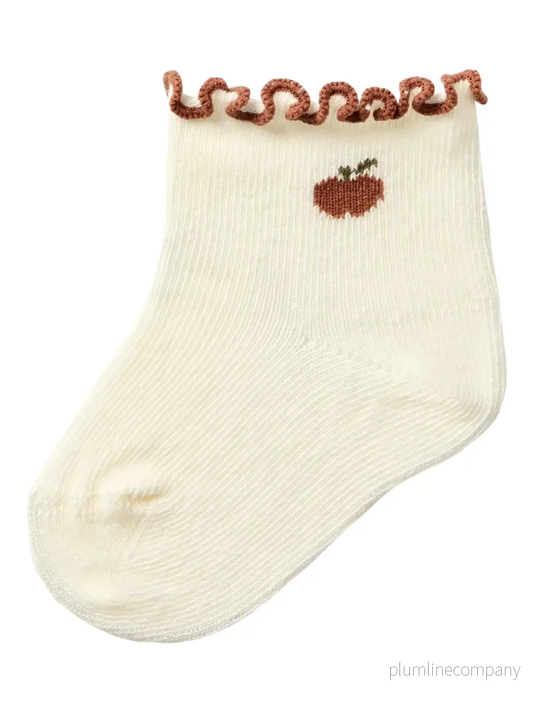 Söta Babystrumpor med Volangkant – TURTLEDOVE_APPLE – NBFFIDUCIA SOCK LIL Söta Babystrumpor med Volangkant – TURTLEDOVE_APPLE – NBFFIDUCIA SOCK LIL