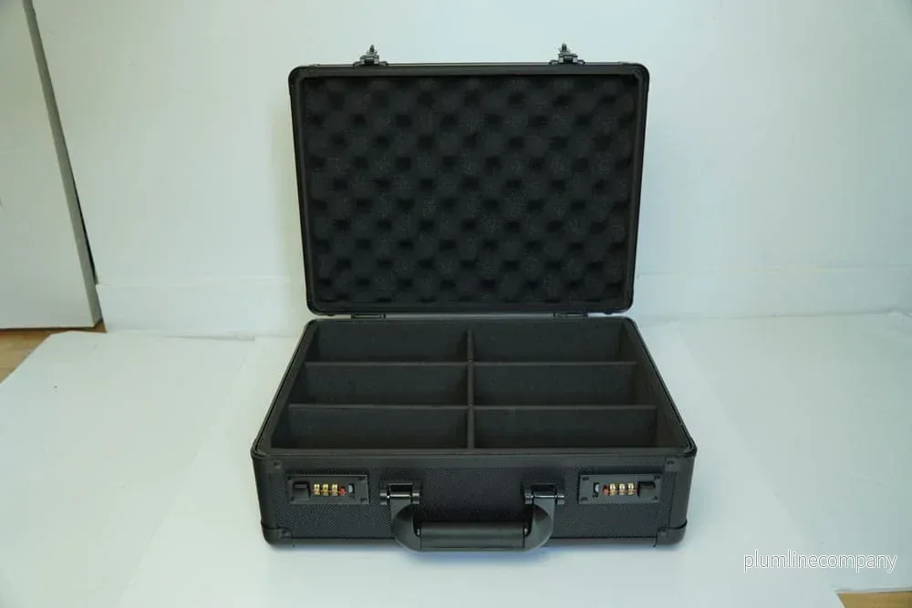 Evoretro Trading Card Suitcase Black Evoretro Trading Card Suitcase Black