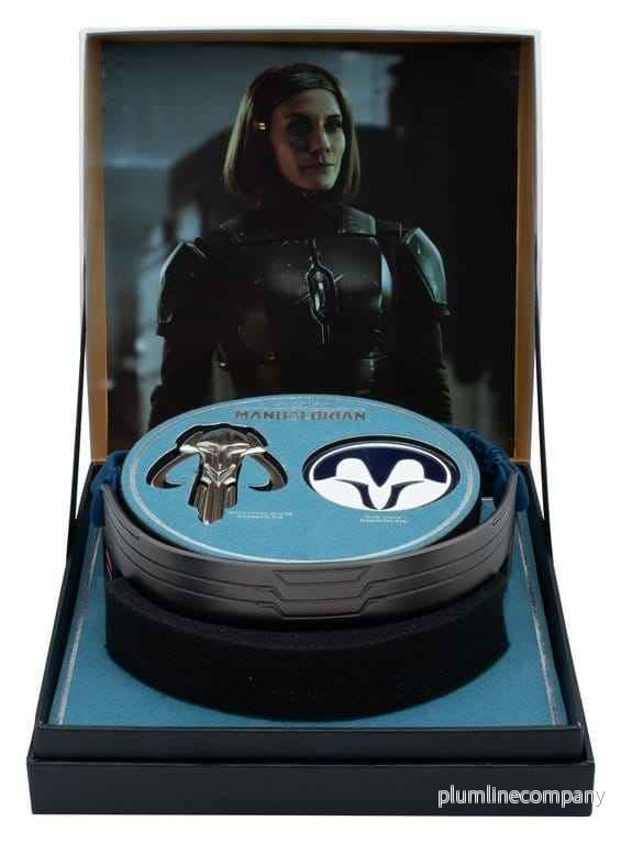 Star Wars: The Mandalorian Bo-Katan Replica Set - Limitera Edition med band och magnetnålar i zinklegering - Bild 2