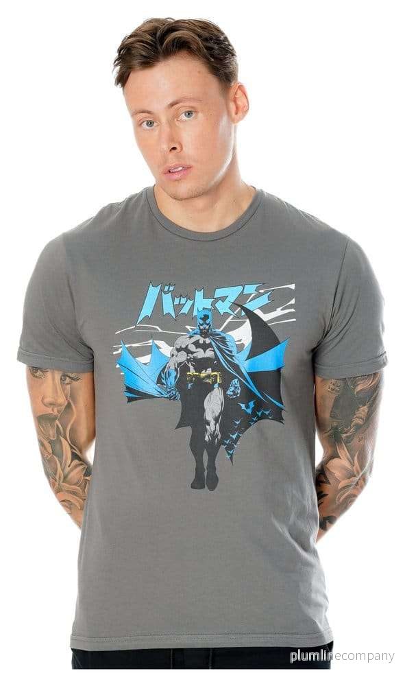 DC Comics T-shirt Batman Manga Cape DC Comics T-shirt Batman Manga Cape