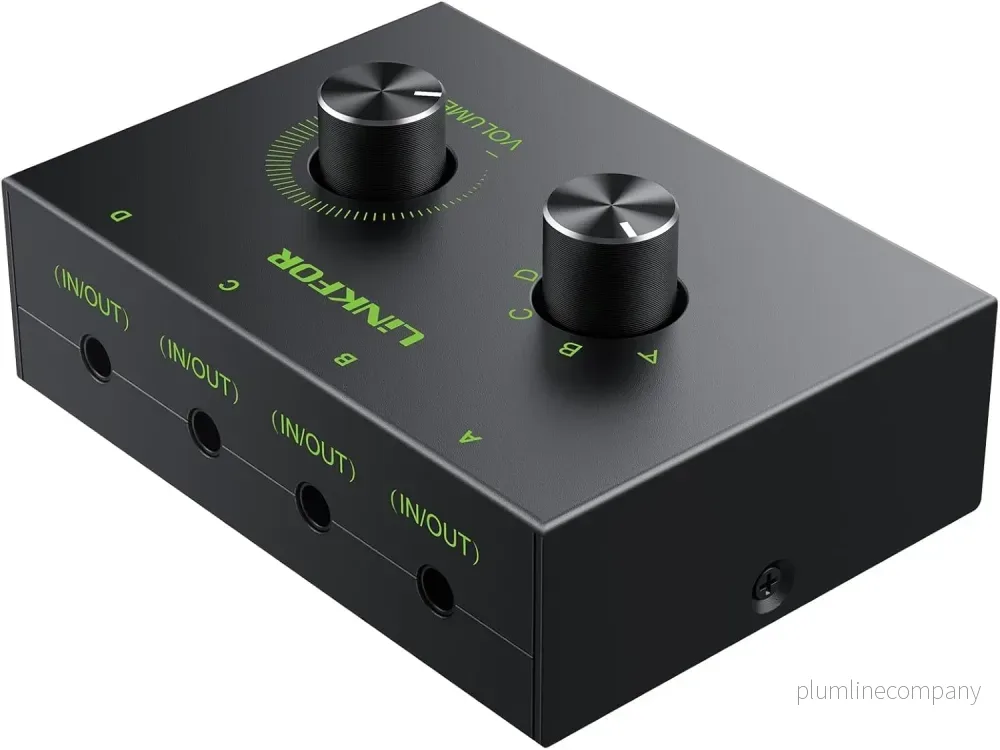NÖRDIC 3,5mm Stereo Switch 4-portar med volymknapp