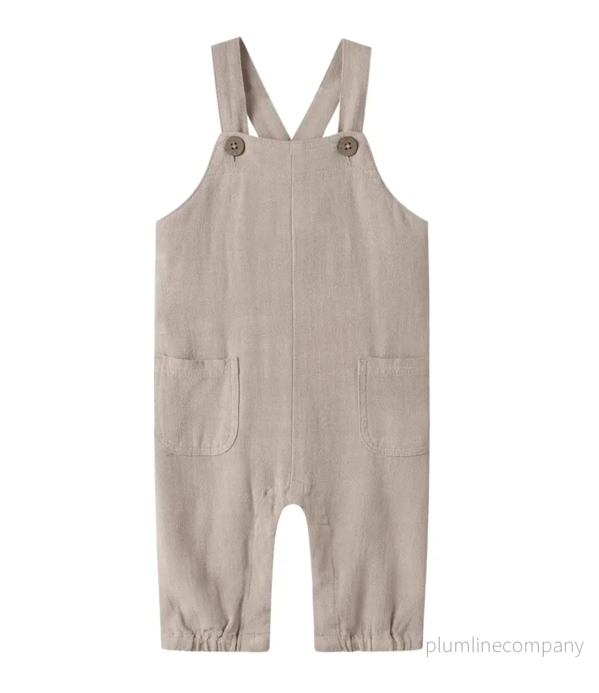 Hängselbyxa baby – NBMFREDDIE LOOSE OVERALL LIL – Feather Gray Hängselbyxa baby – NBMFREDDIE LOOSE OVERALL LIL – Feather Gray
