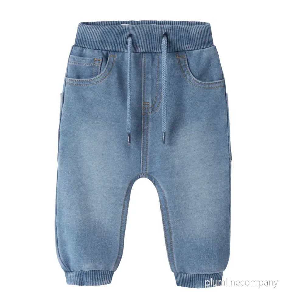 Baggy Baby Jeans i Ekologisk Bomull – NBMBEN ROUND SWE JEANS 1058-TR NOOS – Medium Blue Denim Baggy Baby Jeans i Ekologisk Bomull – NBMBEN ROUND SWE JEANS 1058-TR NOOS – Medium Blue Denim