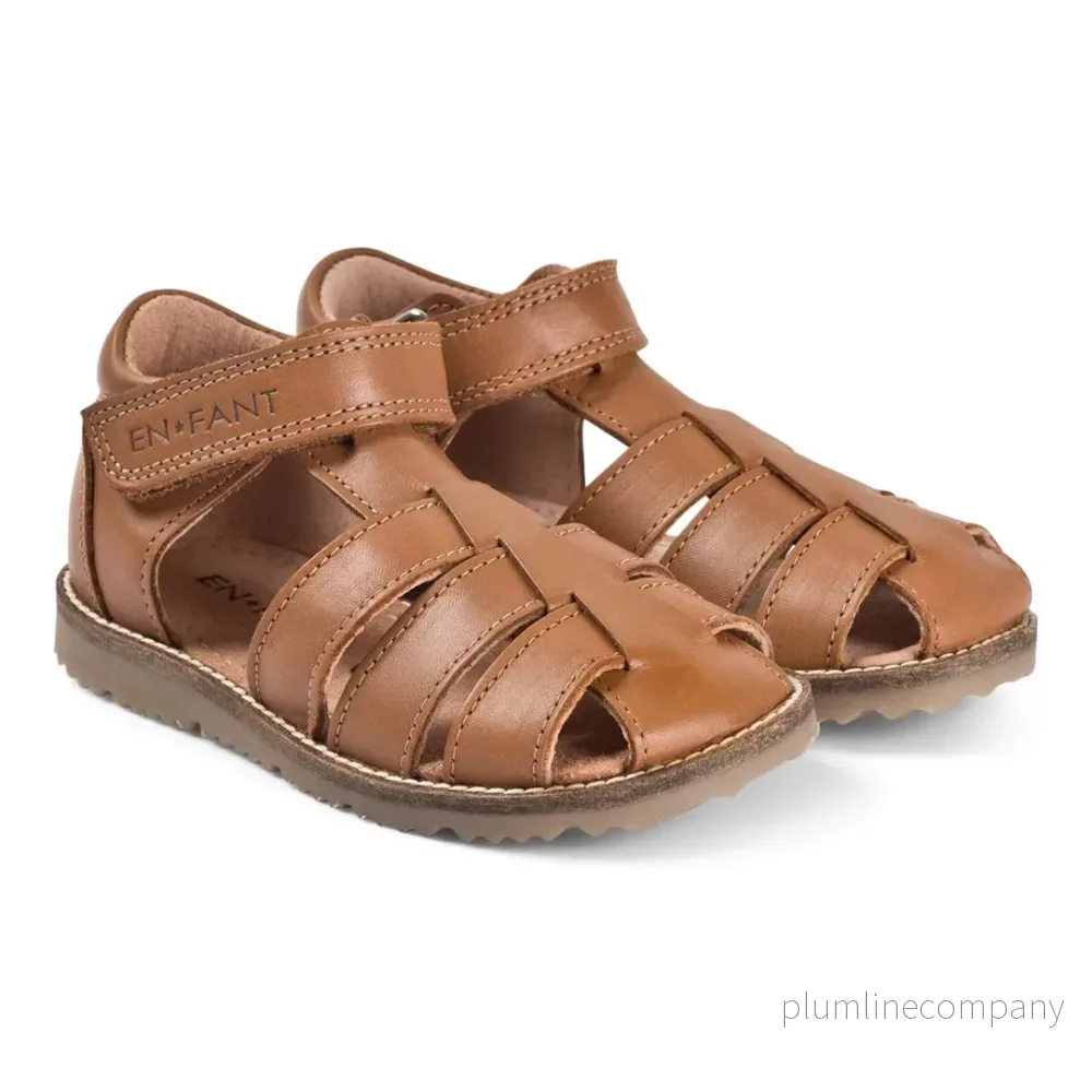 SISTA CHANSEN stl. 30 Mjuka sandaler i läder SISTA CHANSEN stl. 30 Mjuka sandaler i läder